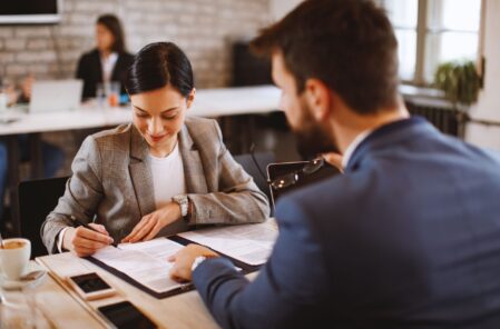 Clawback clause in an employment contract relating to training fee repayment